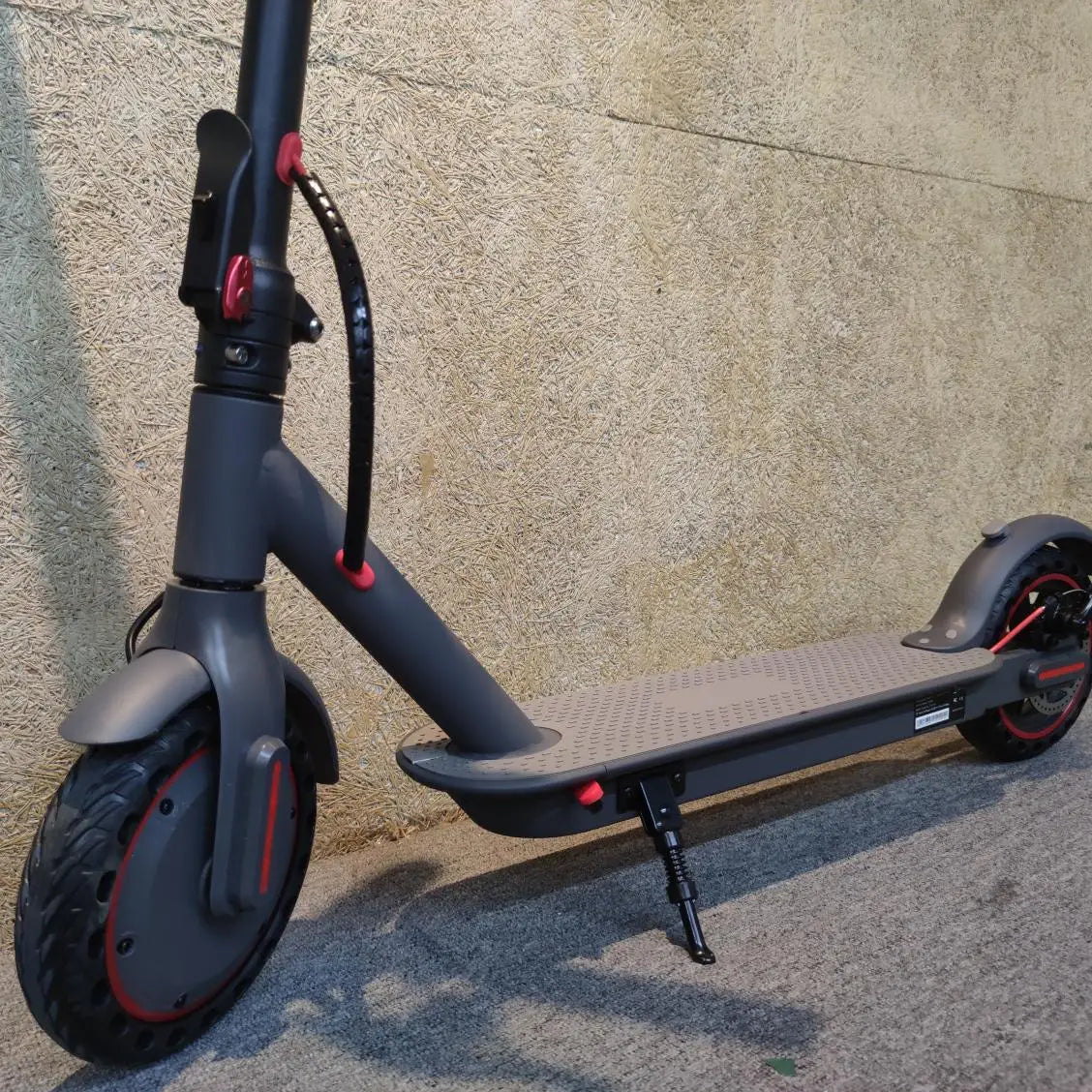 Trottinette électrique tout-terrain pliable – moteur 350 W, roues de 8,5 pouces