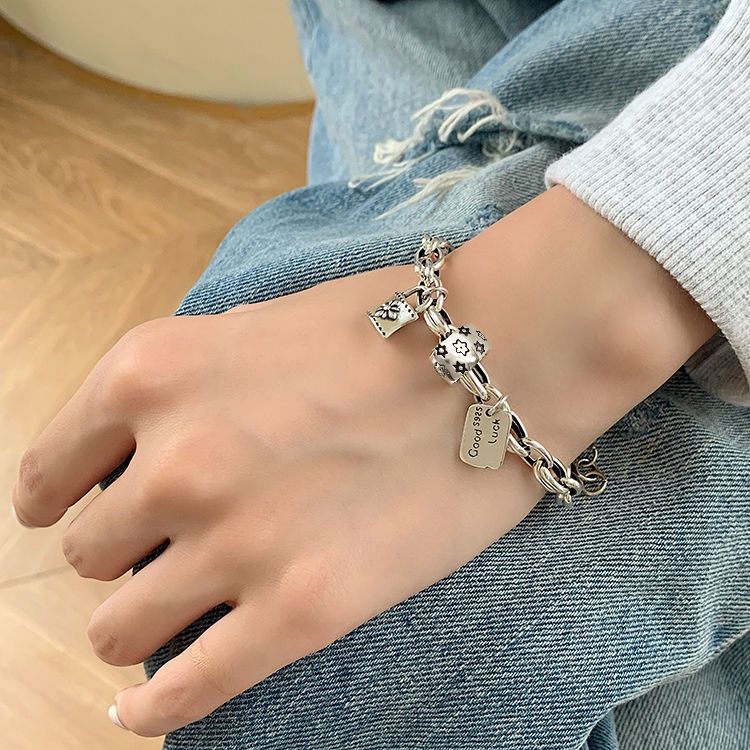 Bracelet vintage avec étoile à six branches