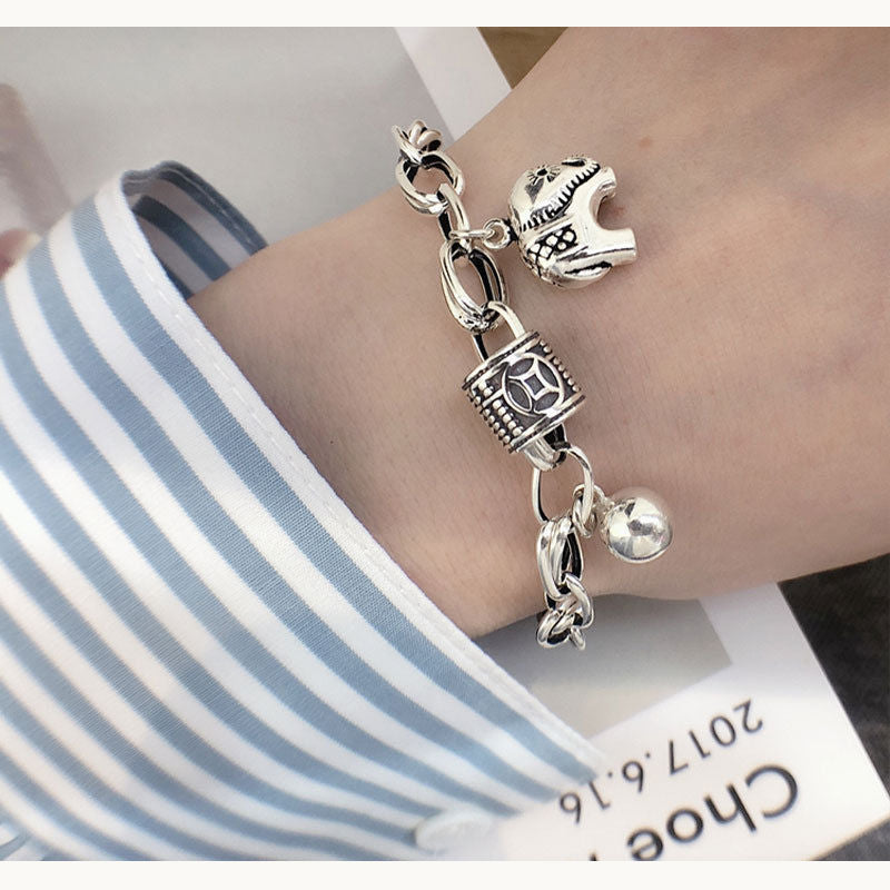 Bracelet vintage avec étoile à six branches