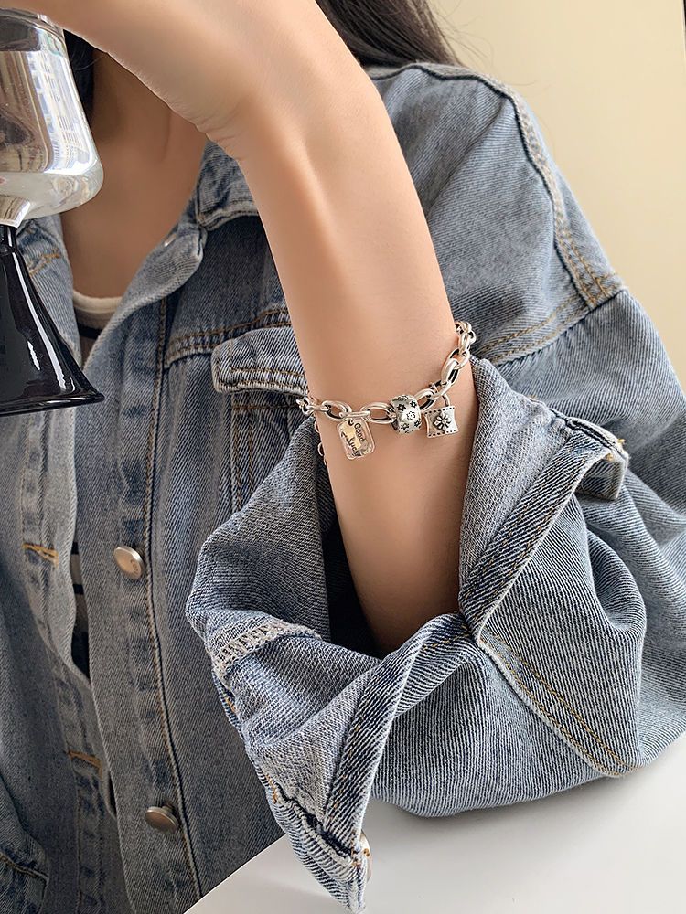 Bracelet vintage avec étoile à six branches