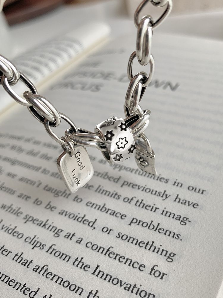 Bracelet vintage avec étoile à six branches