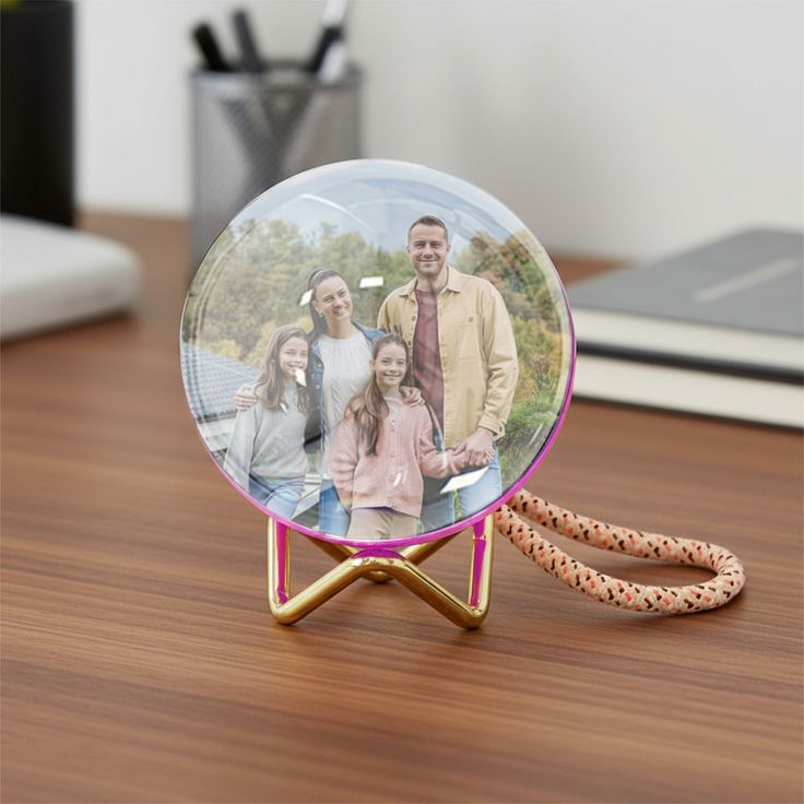 Lecteur vidéo en forme de boule de cristal – Affichage 3D avec son intégré