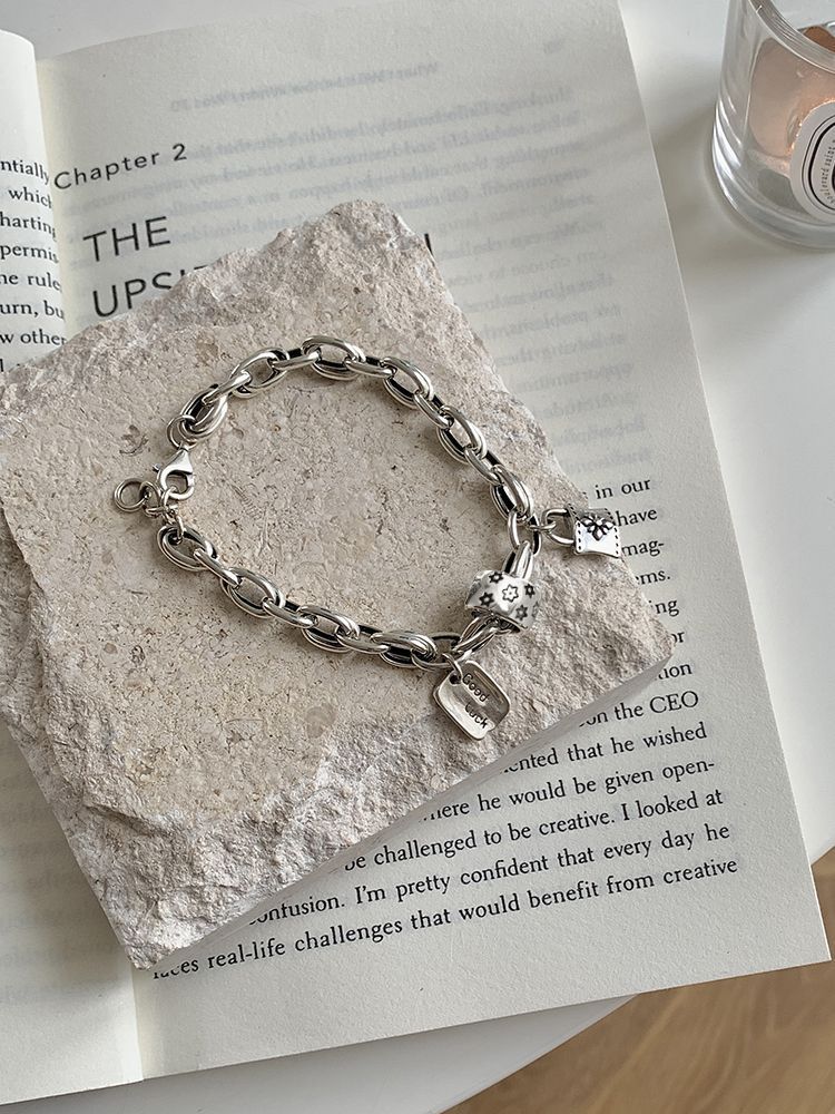 Bracelet vintage avec étoile à six branches