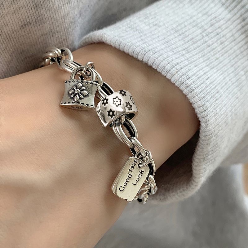 Bracelet vintage avec étoile à six branches