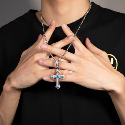 Collier rétro avec pendentif croix