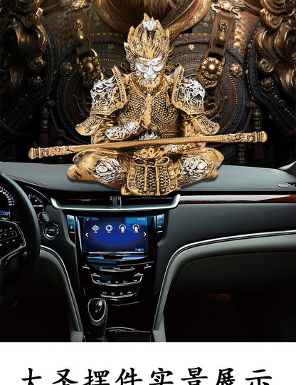 Décoration de voiture représentant le Roi Singe