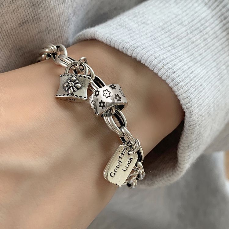 Bracelet vintage avec étoile à six branches