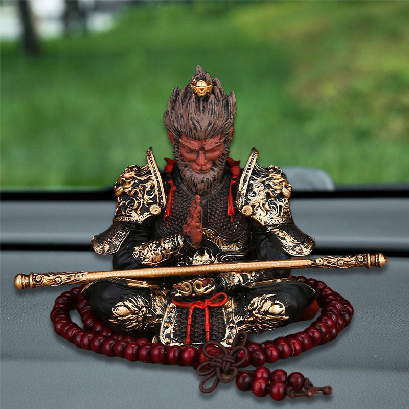 Décoration de voiture représentant le Roi Singe