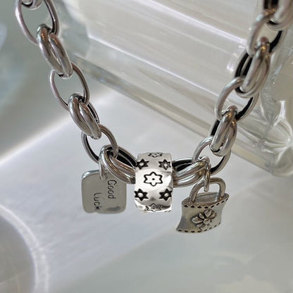 Bracelet vintage avec étoile à six branches
