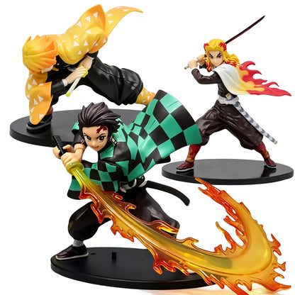 Figurine de guerrier d’anime en pose de combat