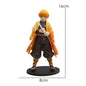 Figurine de guerrier d’anime en pose de combat