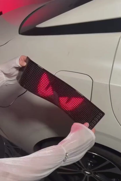 Écran LED Effet "Yeux de Démon" pour Pare-brise ou Lunette Arrière de Voiture 1PCS 37Cm